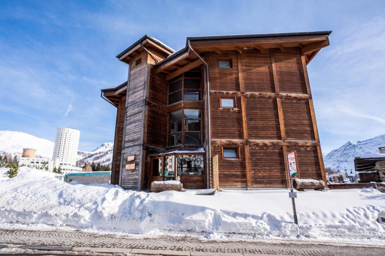 Aparthotel Chalet Weal Colle Colle Sestriere Exteriér fotografie